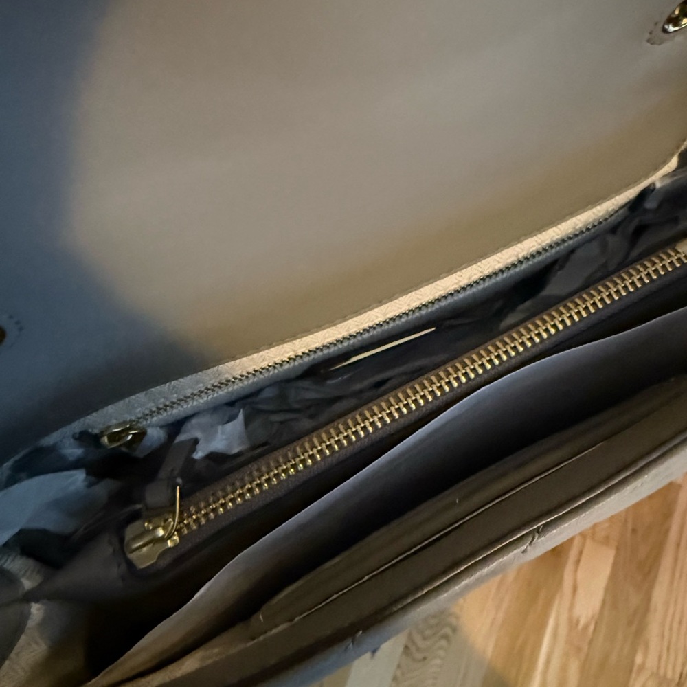 NWOT Tory Burch Kira Convertible Shoulder Bag - Gray Heron - Picture 5 of 10